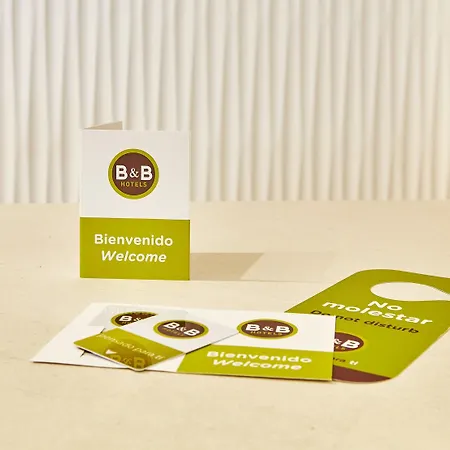 호텔 B&B 호텔 비고 3*