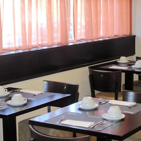 Hotell B&B Hotel Vigo 3*