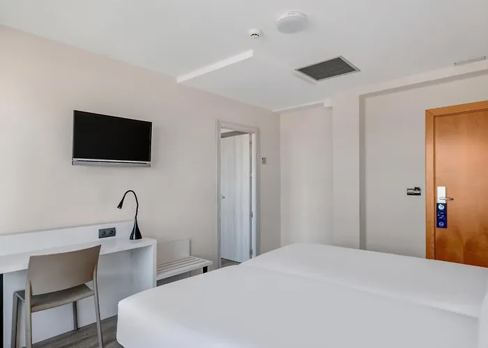 B&B Hotel Vigo Hotel 3*