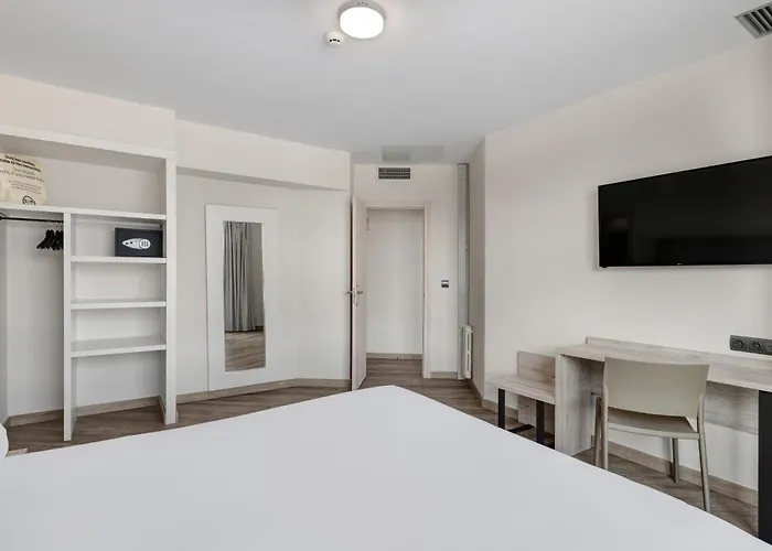 B&B Hotel Vigo 3*