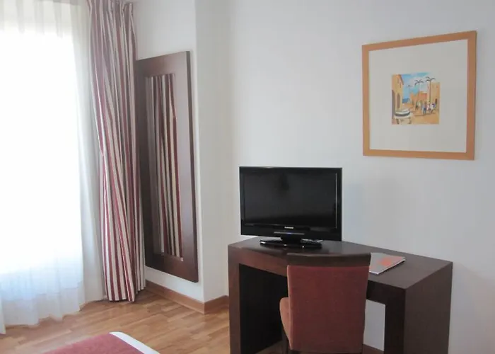 B&B Hotel Vigo 3*